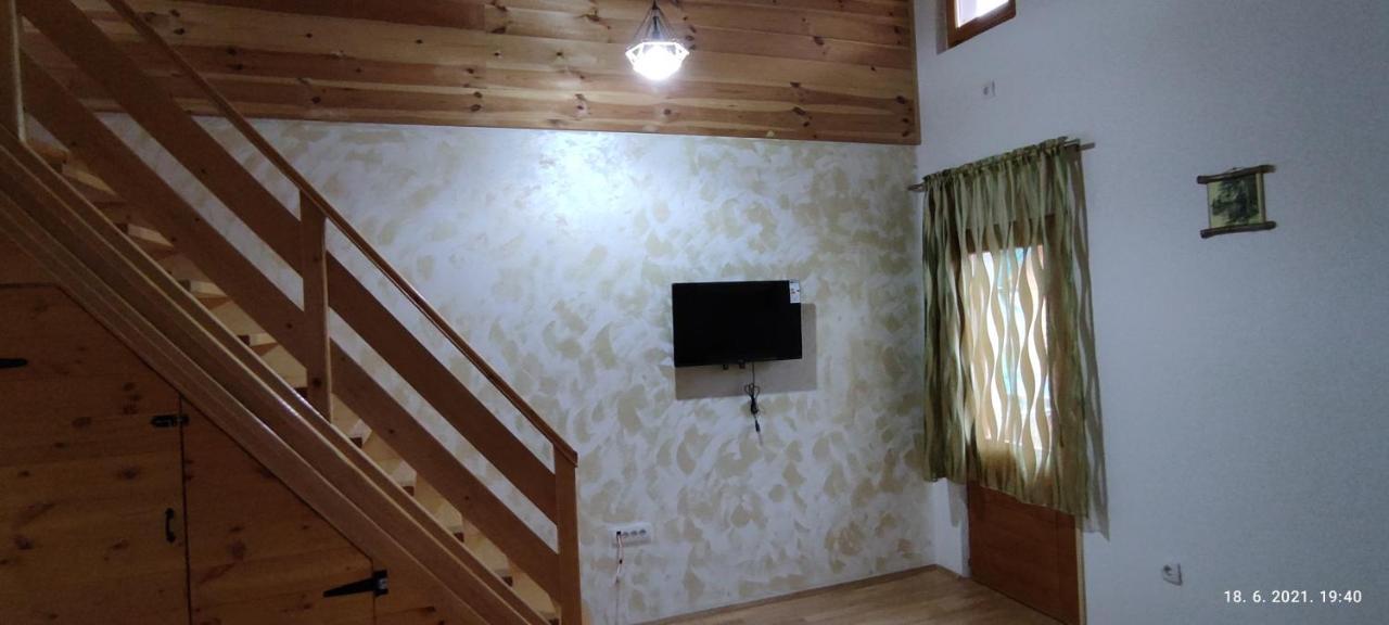 Apartmani Vuk 1 科拉欣 外观 照片