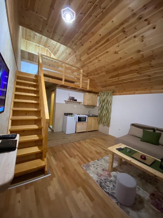 Apartmani Vuk 1 科拉欣 外观 照片