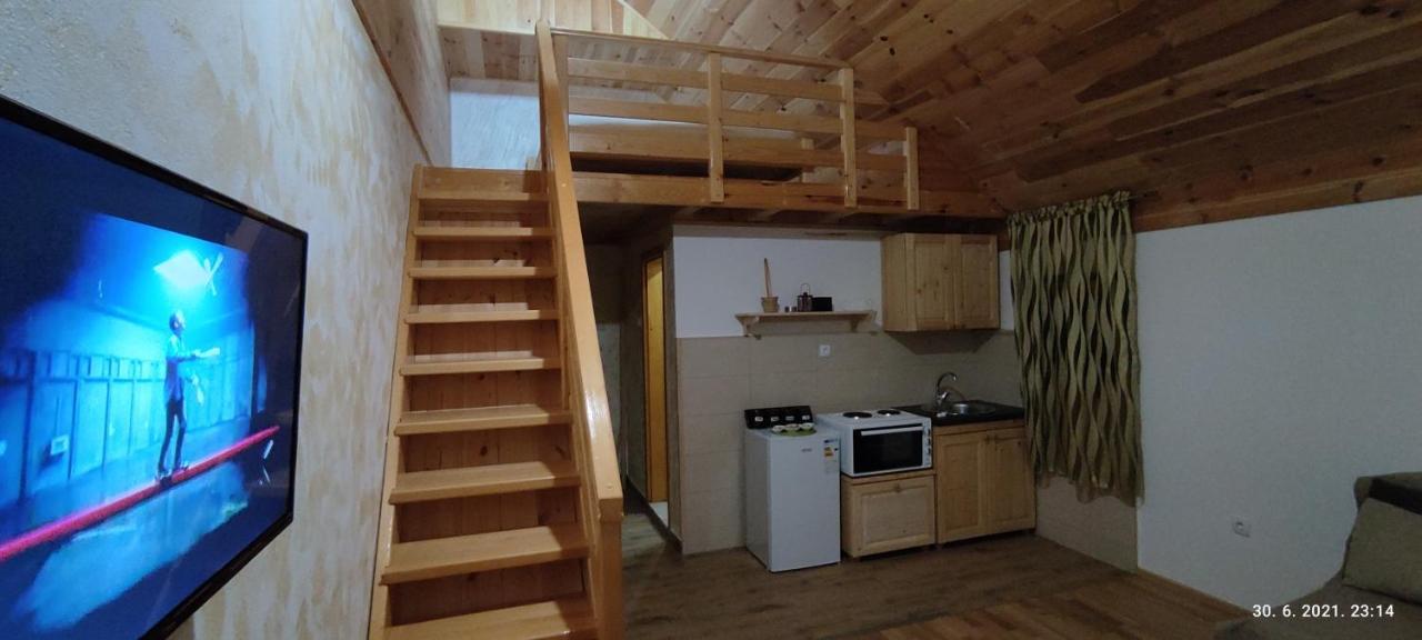 Apartmani Vuk 1 科拉欣 外观 照片