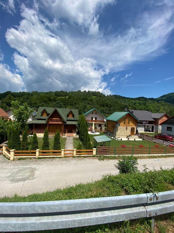 Apartmani Vuk 1 科拉欣 外观 照片