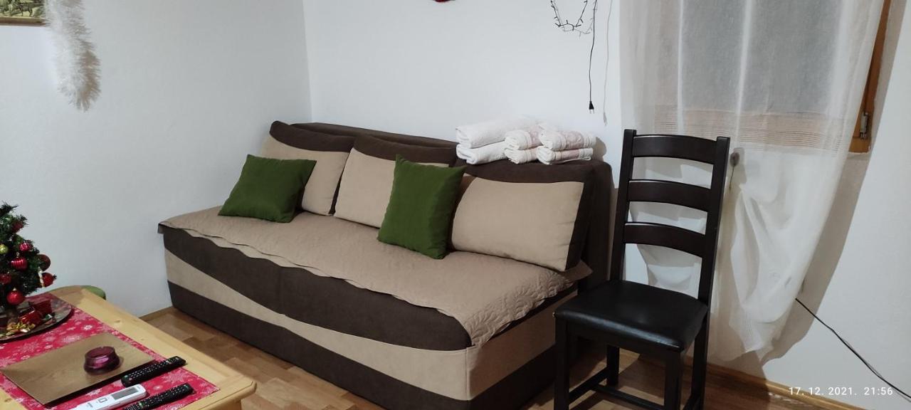 Apartmani Vuk 1 科拉欣 外观 照片